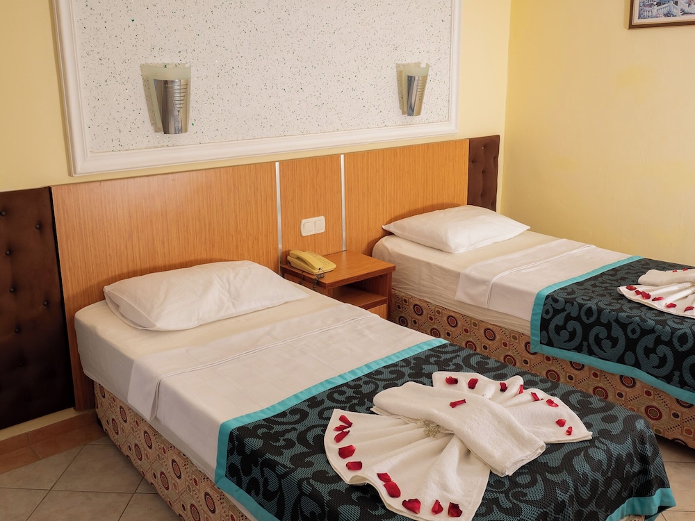 Sun Fire Beach Hotel 15