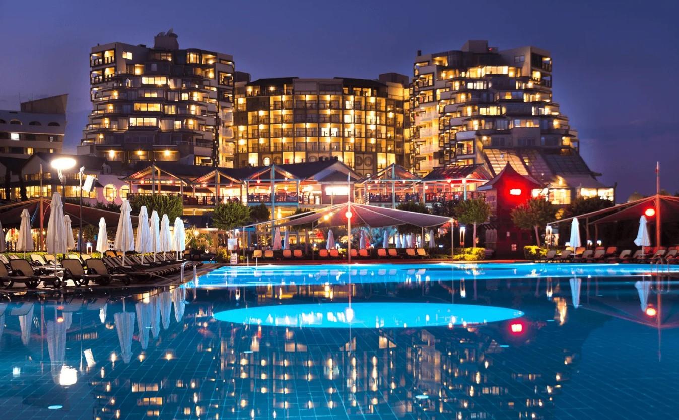 Limak Lara Deluxe Hotel & Resort 9