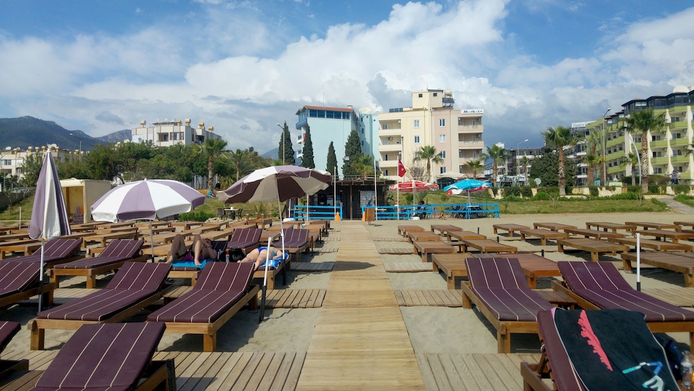 Monte Carlo Hotel 12