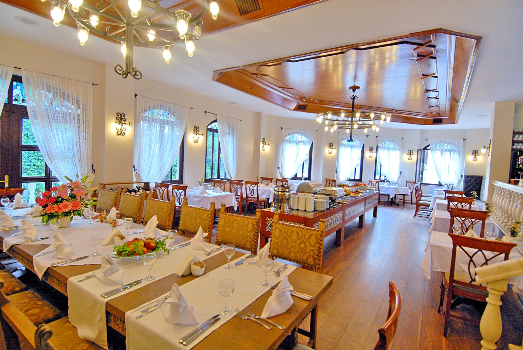 Aspen Hotel 15