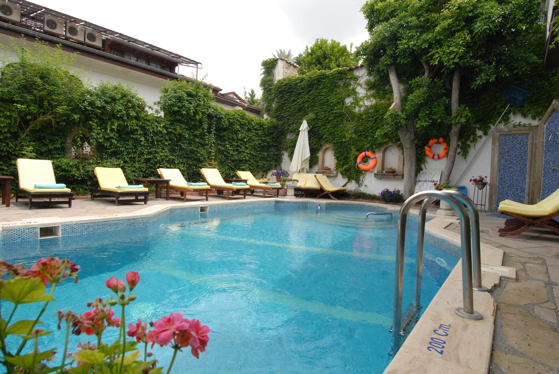 Aspen Hotel 7