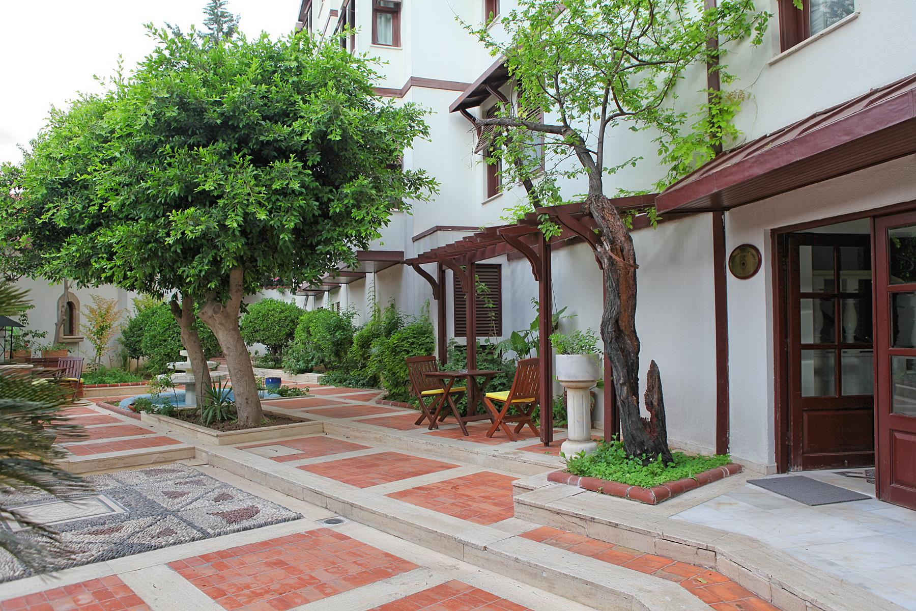 Aspen Hotel 8