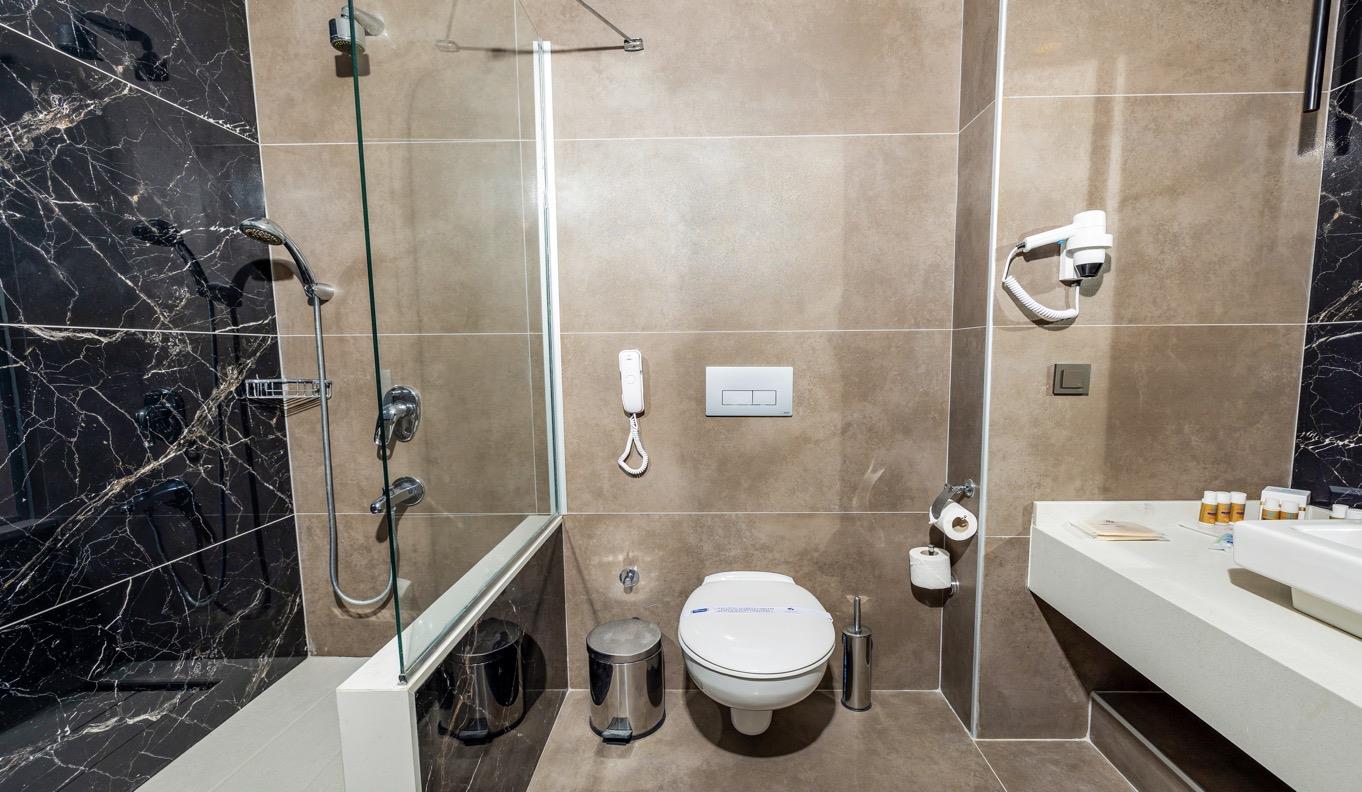 Crystal Centro Pearl Collection 10
