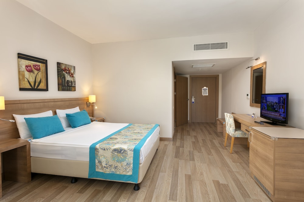 Wyndham Garden Lara 7