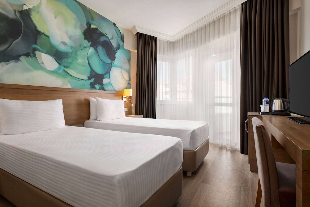 Wyndham Garden Lara 23