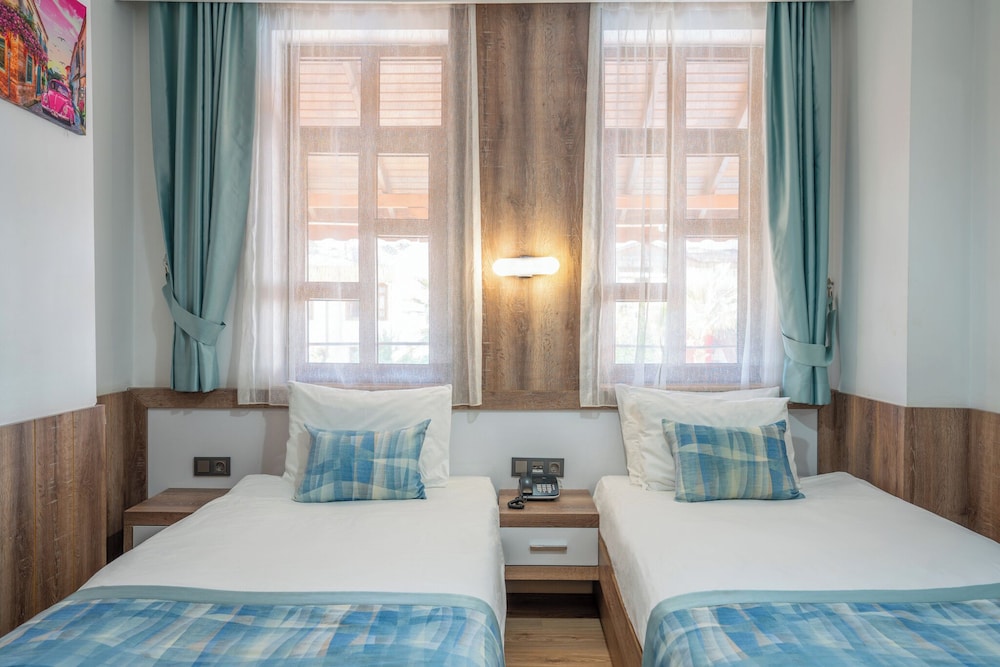 Oscar Garden Hotel 19