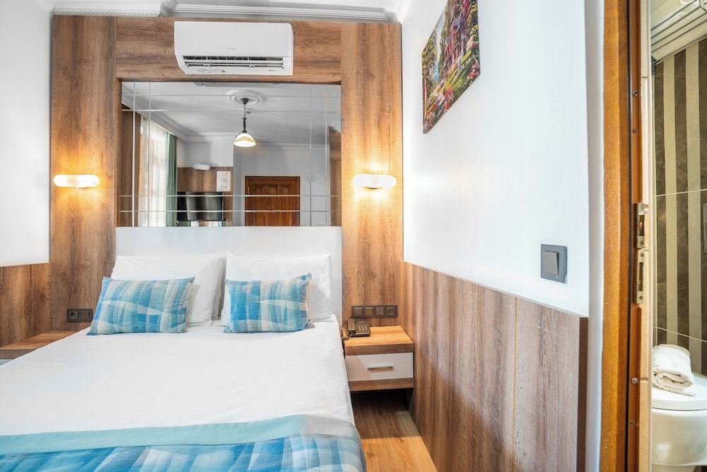 Oscar Garden Hotel 24