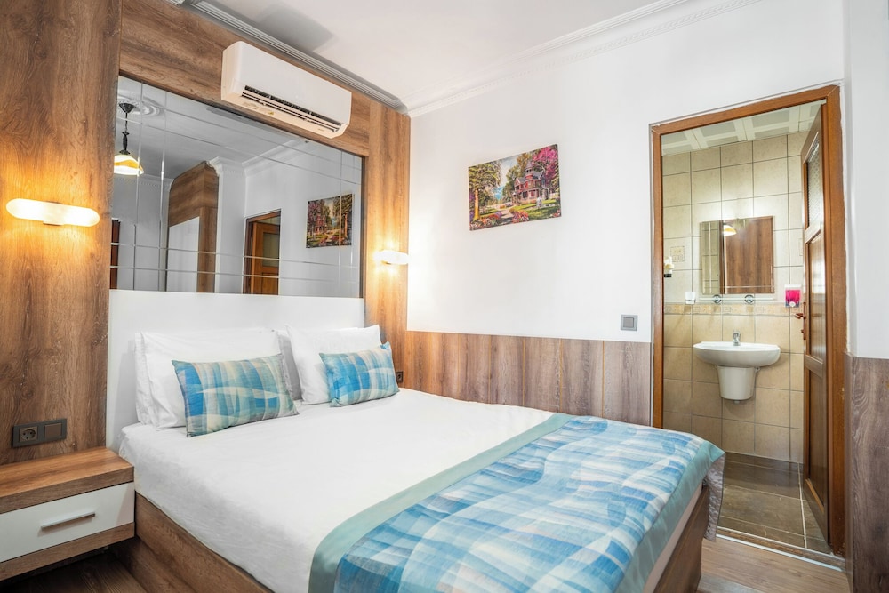 Oscar Garden Hotel 22