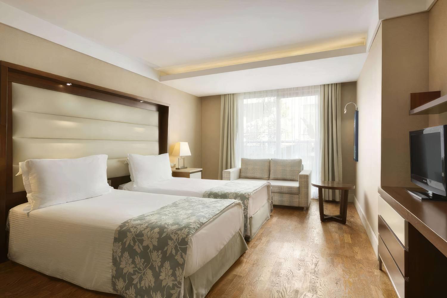 Ramada Plaza by Wyndham Antalya 7
