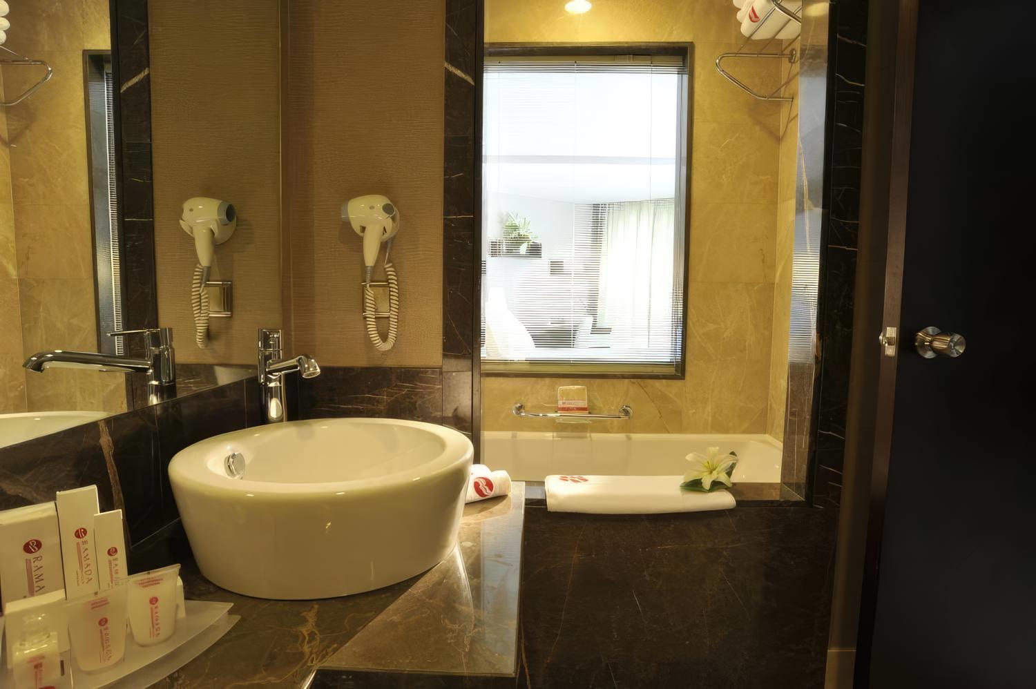 Ramada Plaza by Wyndham Antalya 14