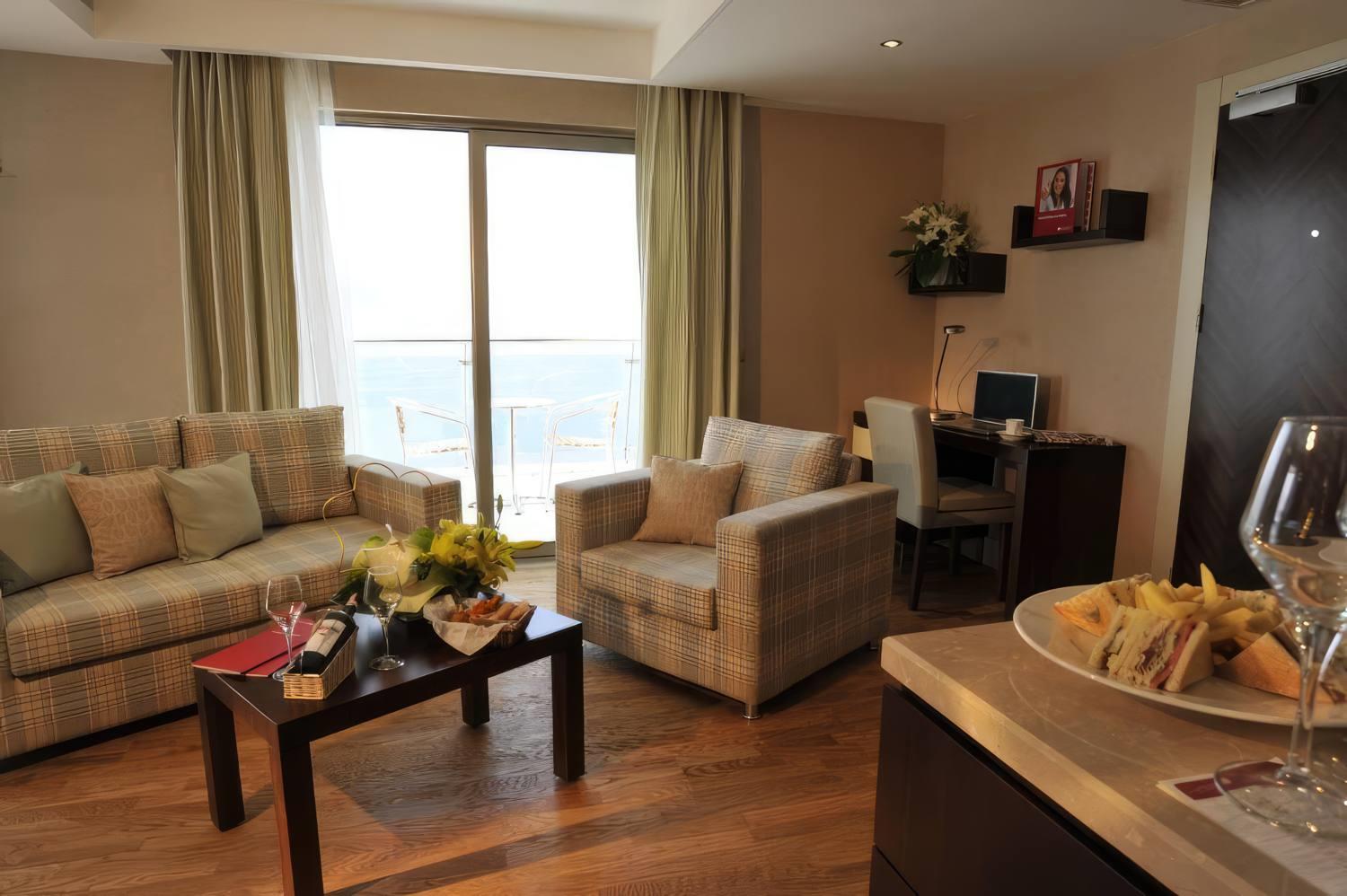 Ramada Plaza by Wyndham Antalya 11