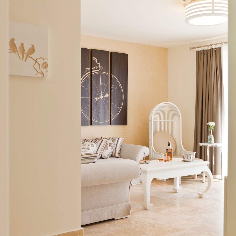 Paloma Oceana 5