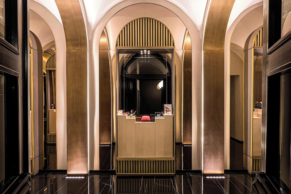 The Pantheon Iconic Rome Hotel, Autograph Collection 22