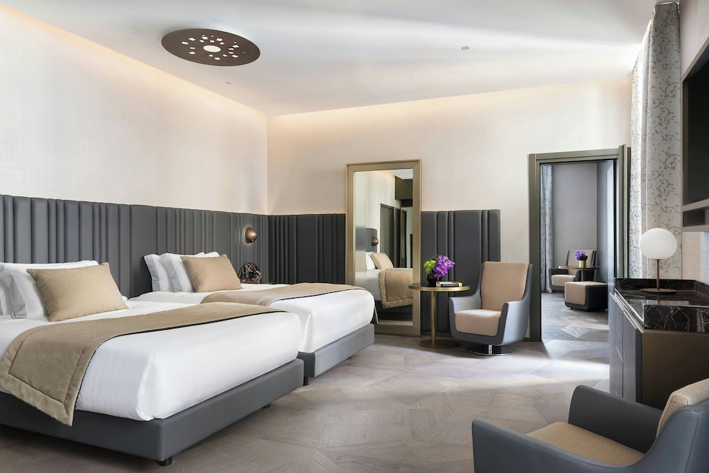 The Pantheon Iconic Rome Hotel, Autograph Collection 17