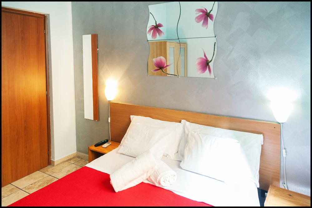 Roman Holidays Hostel 15