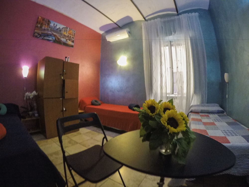 Roman Holidays Hostel 6