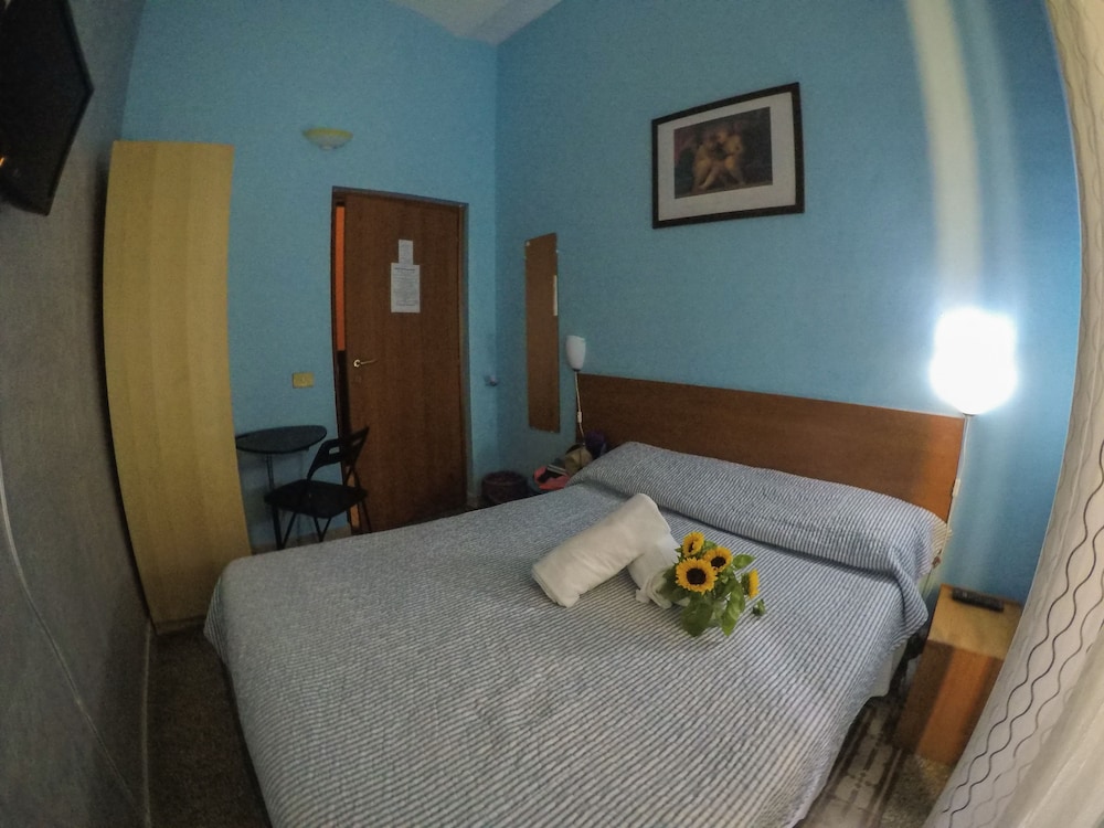 Roman Holidays Hostel 7