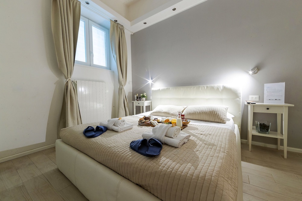 Bella Roma Luxury Accomodation 19