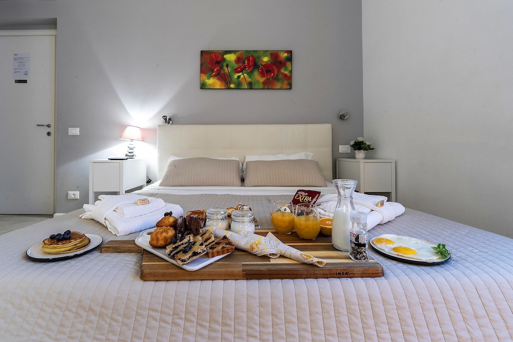 Bella Roma Luxury Accomodation 1