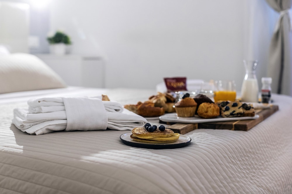 Bella Roma Luxury Accomodation 6