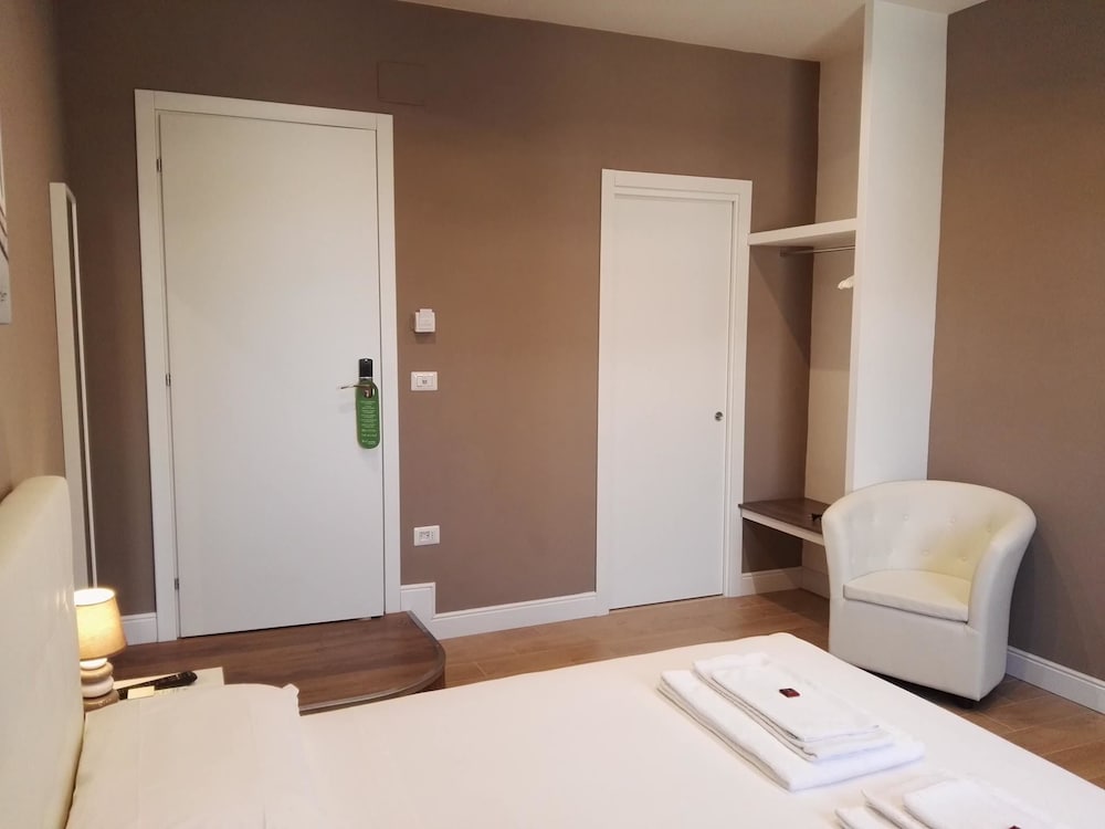 Tolli Rooms 4
