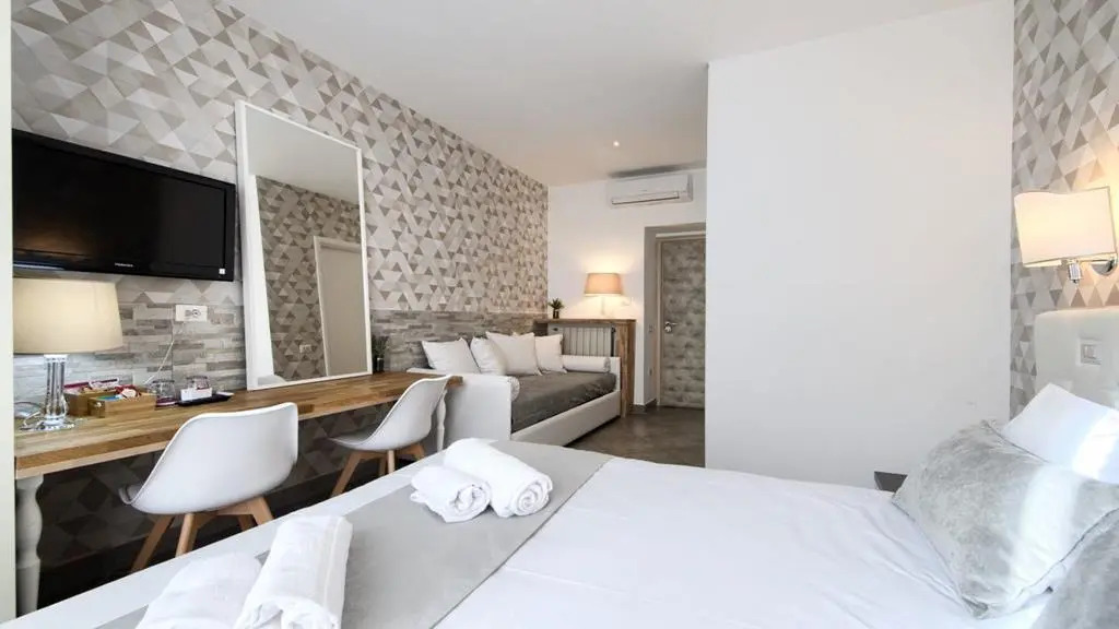 Domus Pietro Inn 12