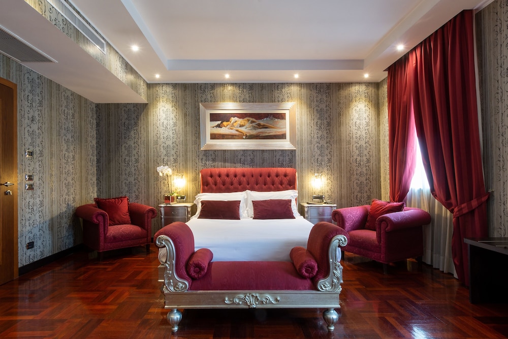 Hotel Silver 11