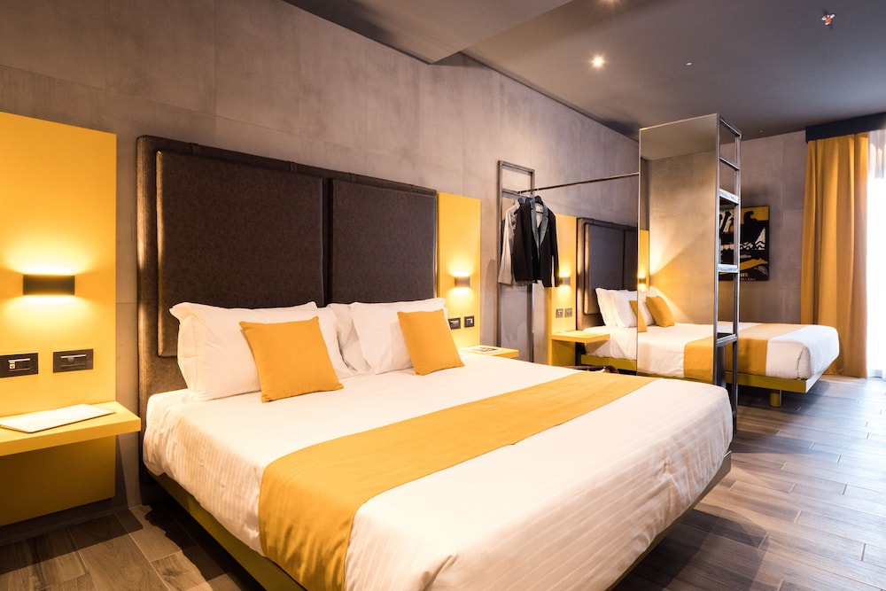J24 Hotel Milano 6