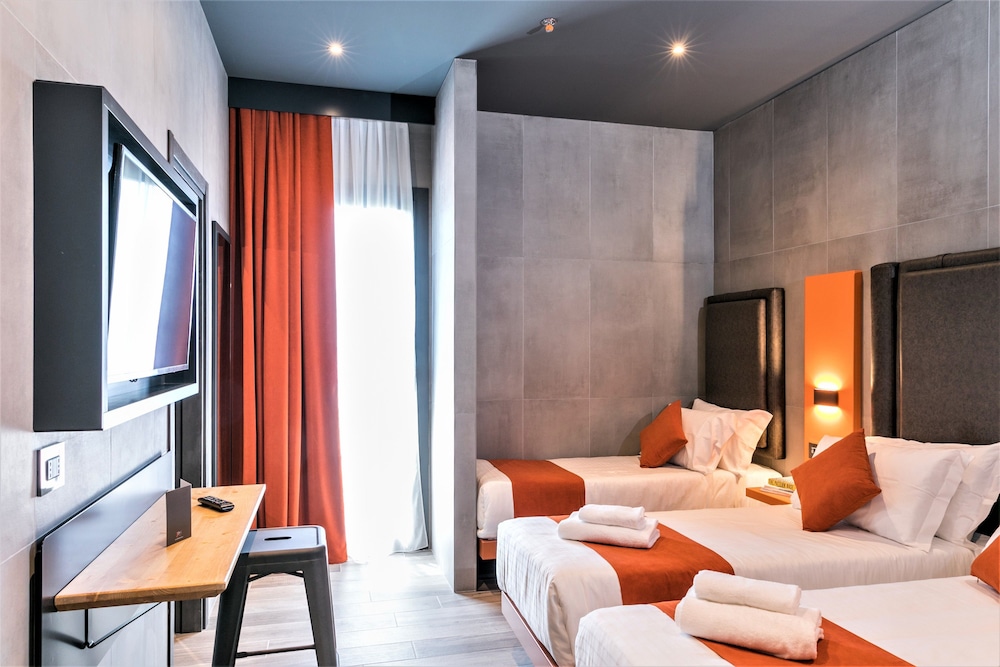 J24 Hotel Milano 7