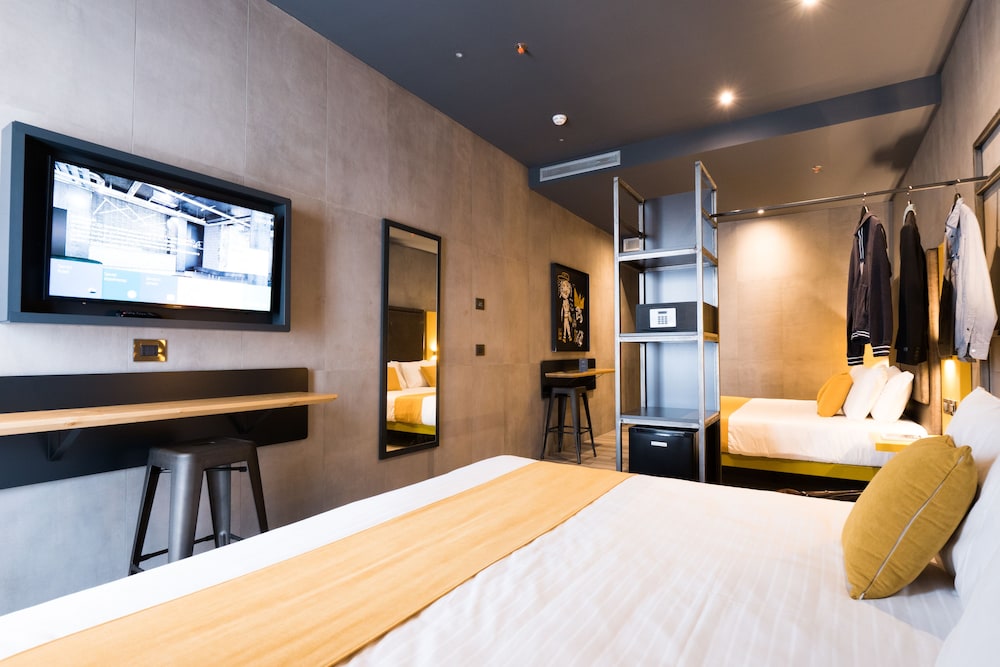 J24 Hotel Milano 4
