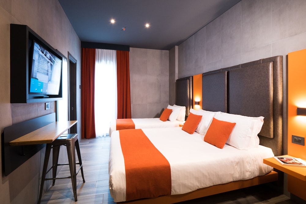 J24 Hotel Milano 14