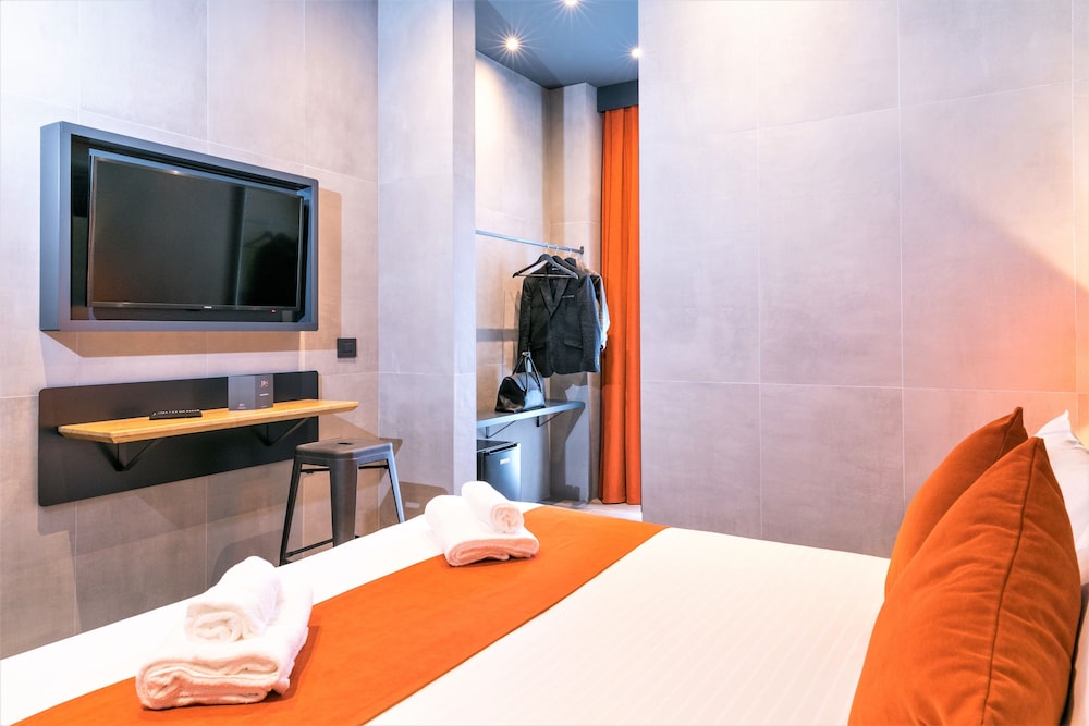 J24 Hotel Milano 13