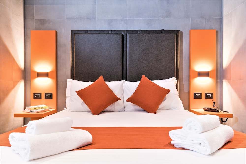 J24 Hotel Milano 15