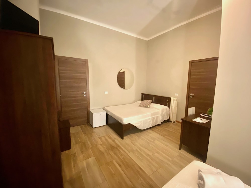 Golden Milano Hotel 8