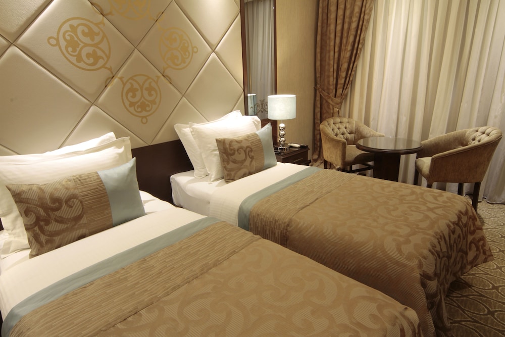 The Parma Hotel Downtown 10