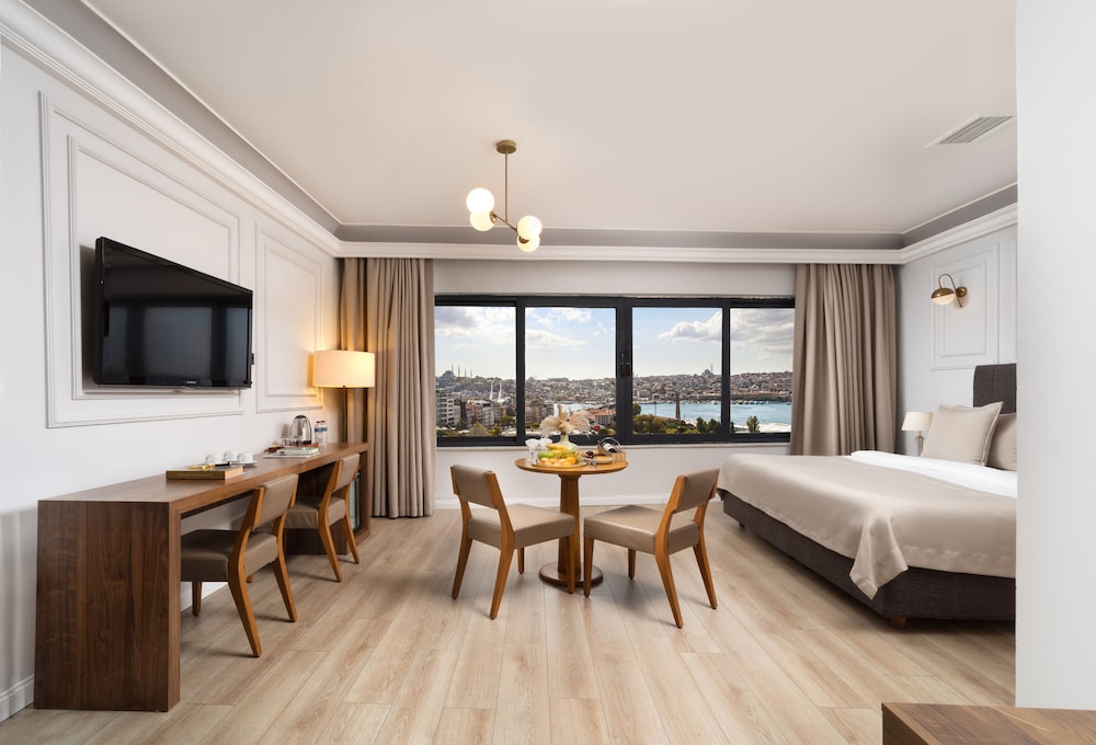 Elan Hotel 19