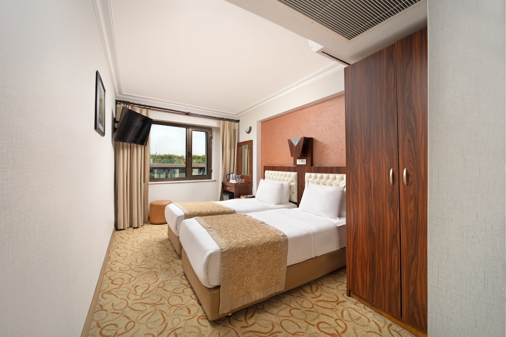 Elan Hotel 9