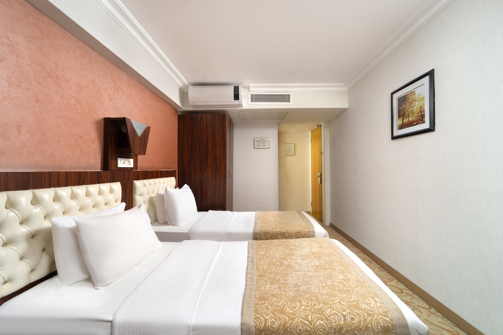 Elan Hotel 16