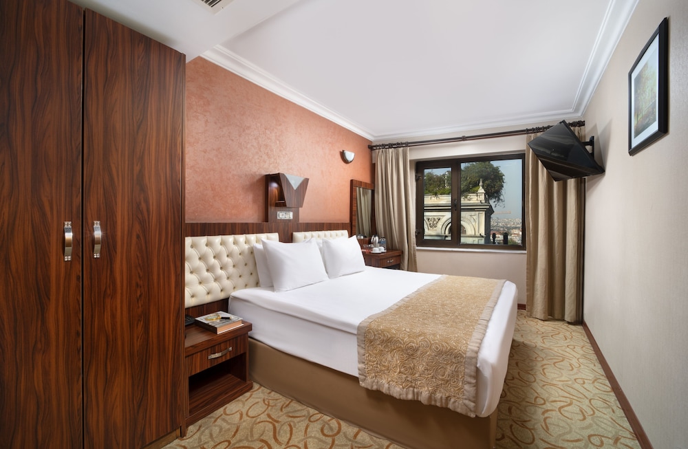 Elan Hotel 13