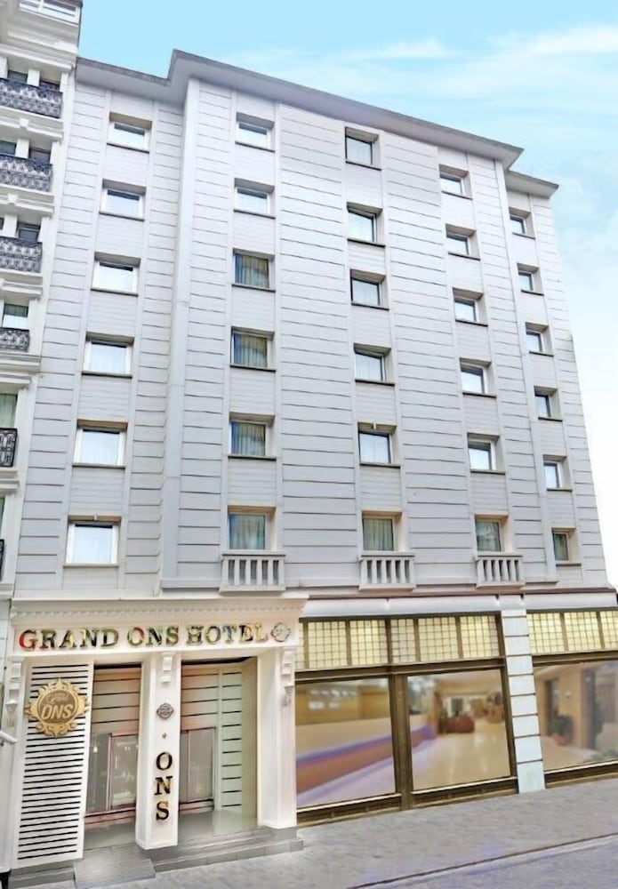 Grand Ons 9