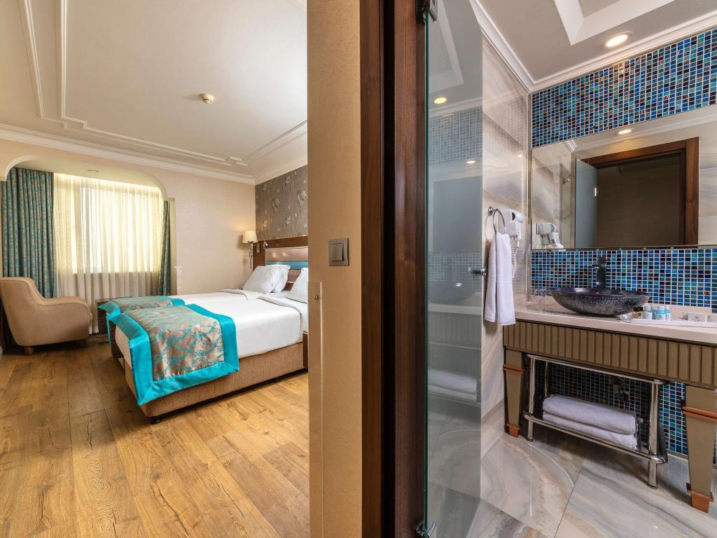 Grand Yavuz Hotel 4