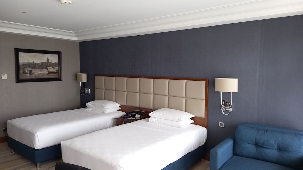 Hilton Istanbul Bosphorus 10
