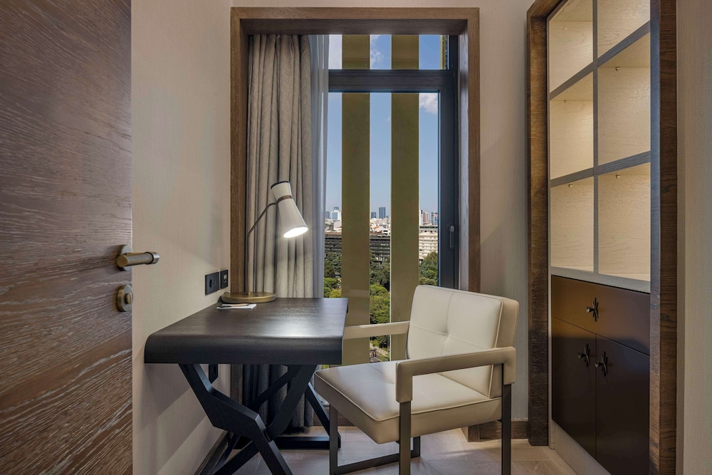 Hilton Istanbul Bosphorus 14