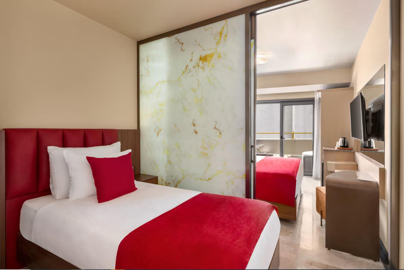 Ramada by Wyndham Istanbul Pera 9