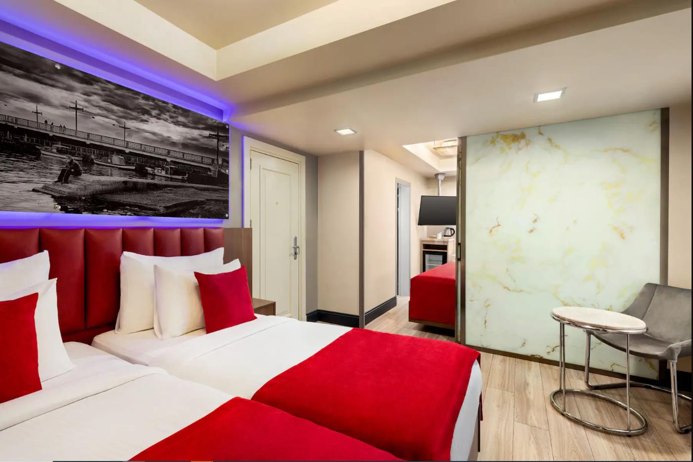 Ramada by Wyndham Istanbul Pera 10