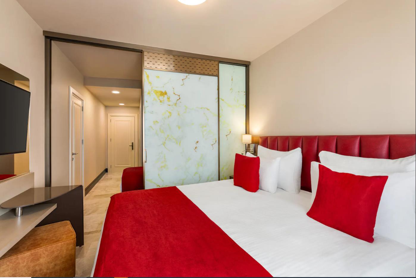 Ramada by Wyndham Istanbul Pera 14