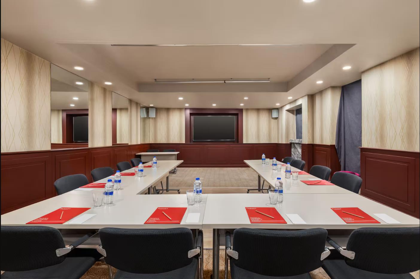 Ramada by Wyndham Istanbul Pera 24