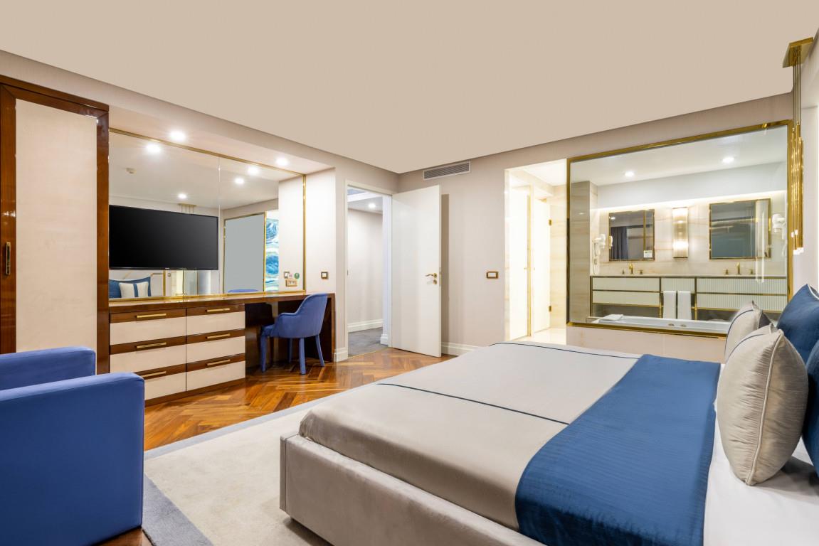 AHC Old City Hotel 10