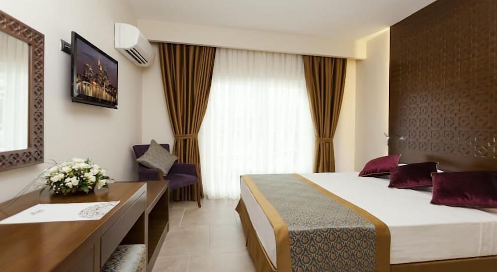 Alaaddin Beach Hotel 8