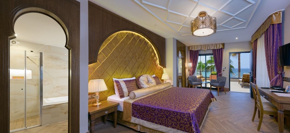 Alaaddin Beach Hotel 7